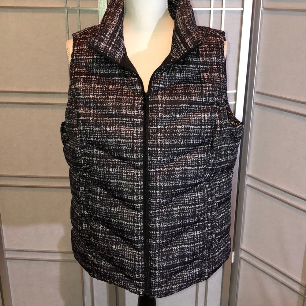 Lands End Puffer Vest. EUC
